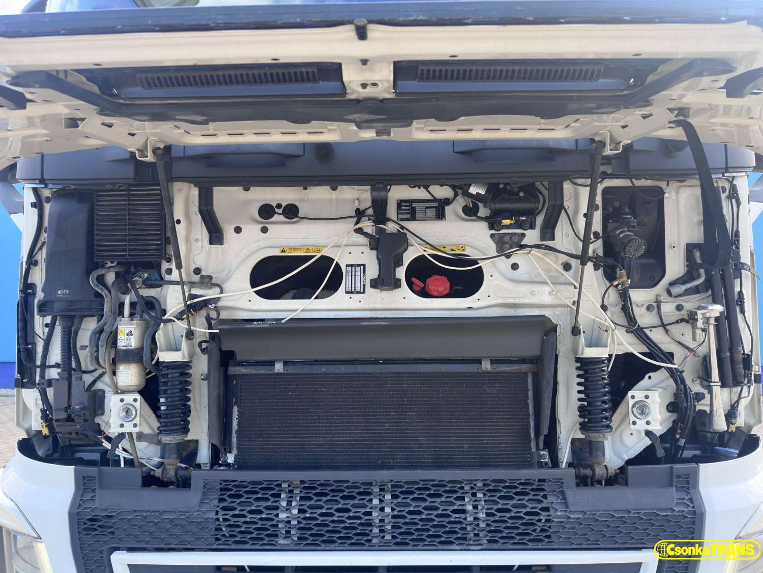 VOLVO FH460, STANDARD. Hydraulics, Park A.C. - 29
