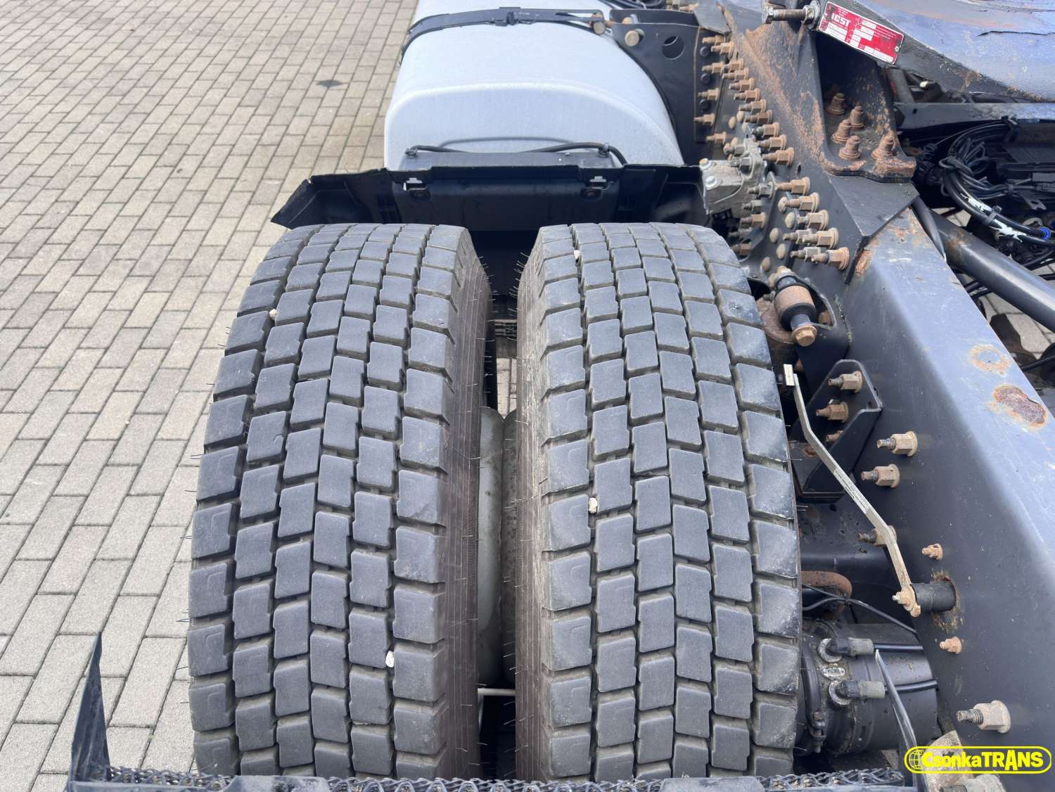 VOLVO FH460, STANDARD. Hydraulics, Park A.C. - 37
