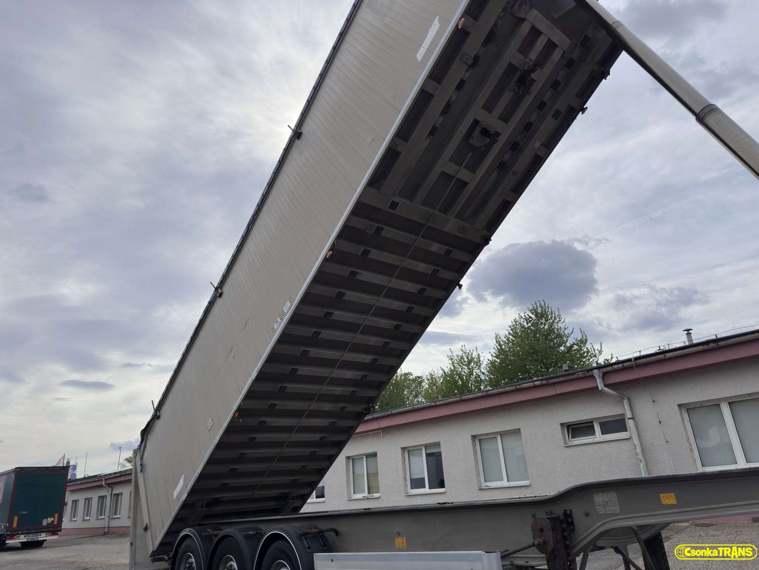 BENALU BULKLINER 106*52m3*6080 KG - 28