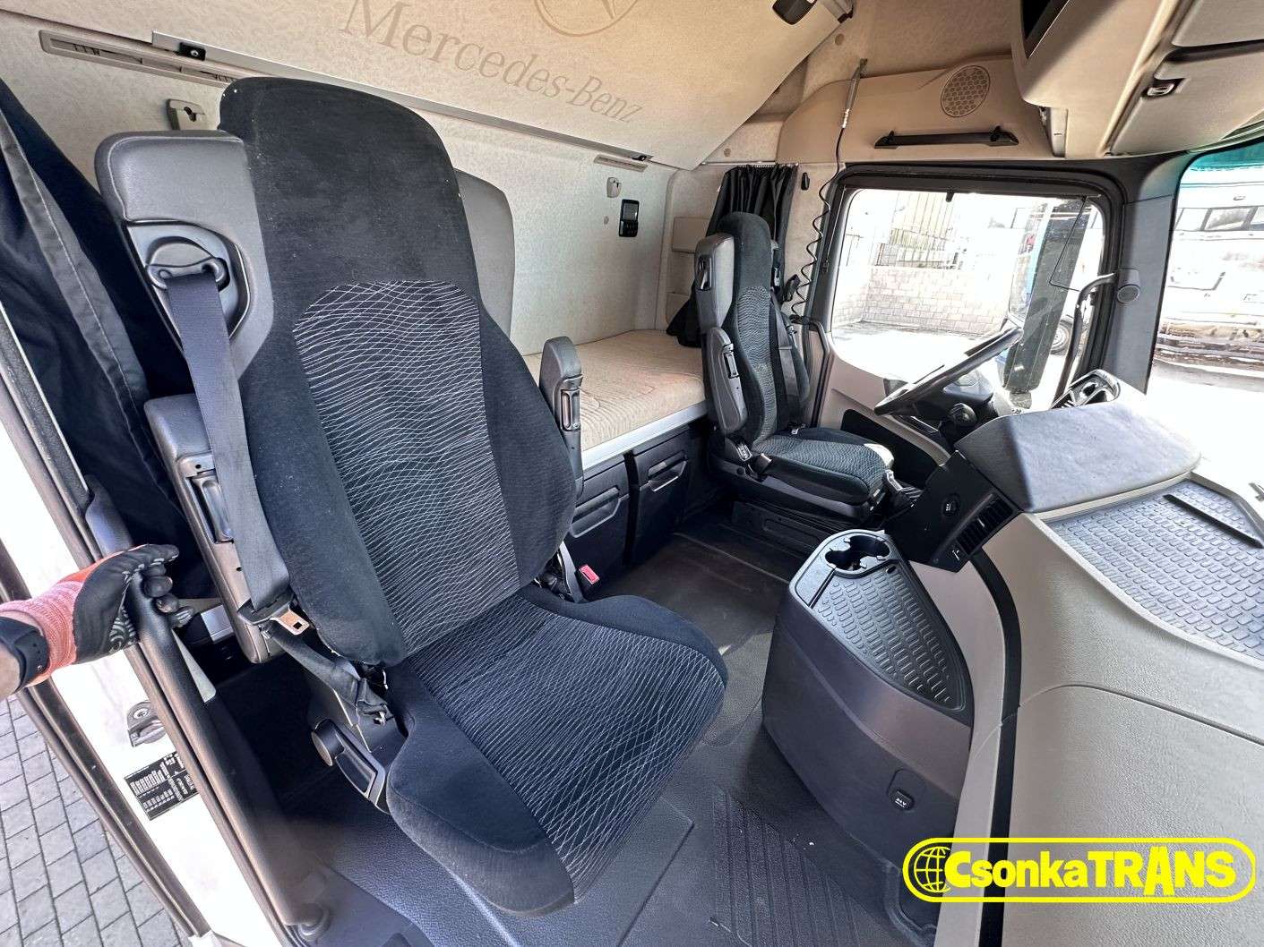 MERCEDES-BENZ ACTROS, 1845,  STANDARD, MegaSpace , TANK 1300 L - 10
