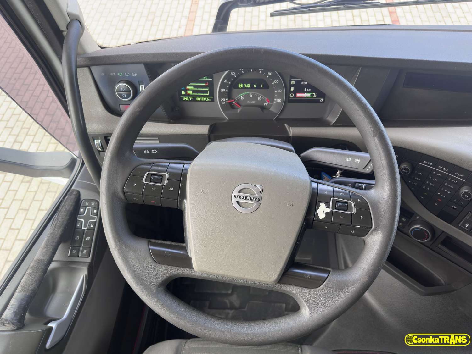 VOLVO FH460, STANDARD. Hydraulics, Park A.C. - 27