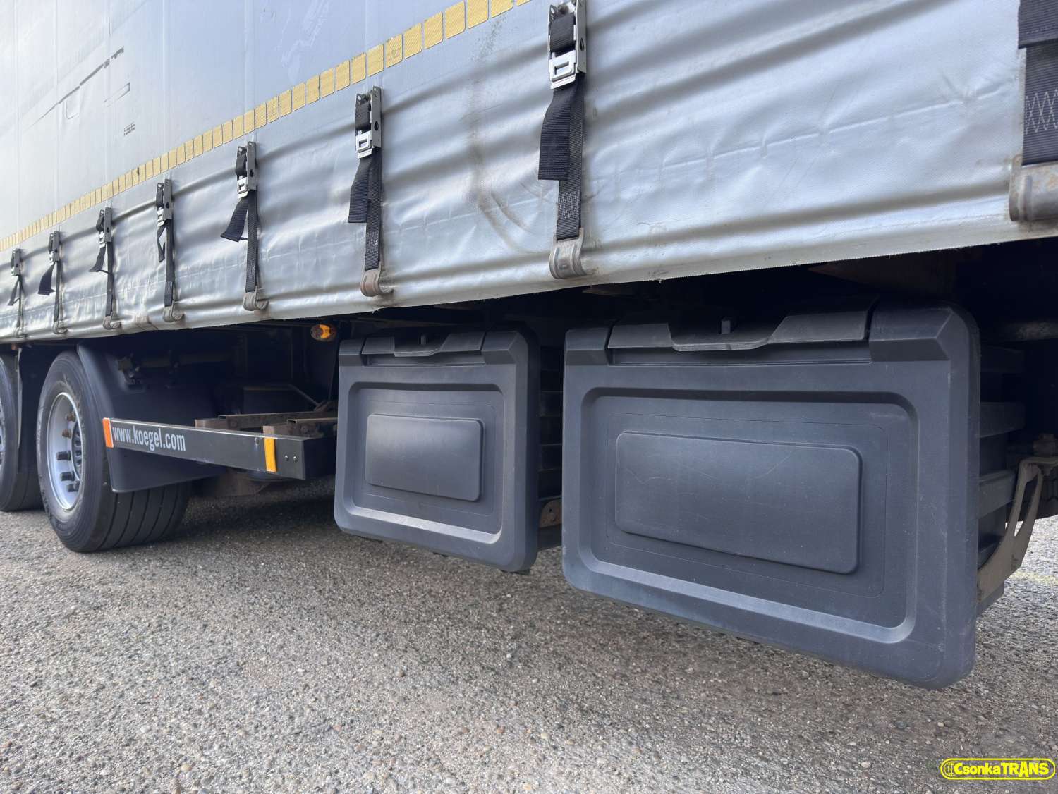 KÖGEL SN 24-1, Lift Roof, Lift Axle, Spare Tyre 2x, Holder 2x - 24