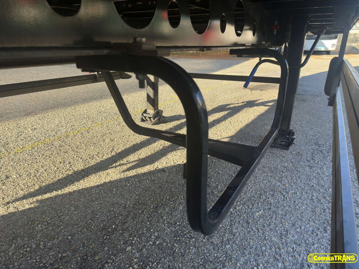 SCHWARZMÜLLER J-SERIE, STANDARD ,Lift Axle, Ultralight 5490 KG - 18
